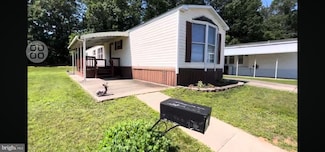 17 Spruce Dr, Sicklerville, NJ 08081