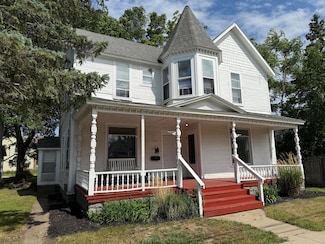 1184 Sanford St, Muskegon, MI 49441
