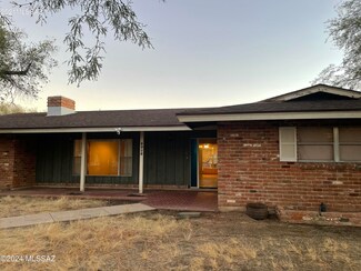 8920 E Bears Path Rd, Tucson, AZ 85749
