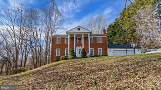 8518 Cardinal Ln, White Plains, MD 20695