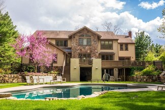 30 Woodland St, Sherborn, MA 01770