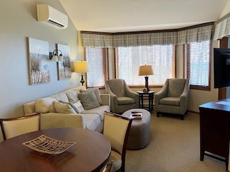 4940 N Landmark Cir Unit 3331, Egg Harbor, WI 54209