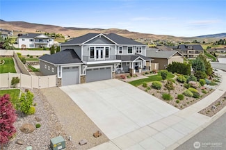 872 Sage Crest Dr, Wenatchee, WA 98801