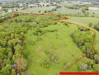 9999 Fletcher Ln, Crab Orchard, KY 40419