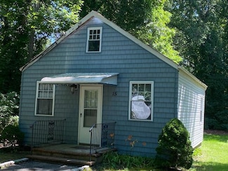 15 Claremont Dr, Mastic Beach, NY 11951