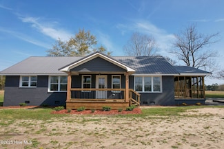 798 Sellers Town Rd, Whiteville, NC 28472