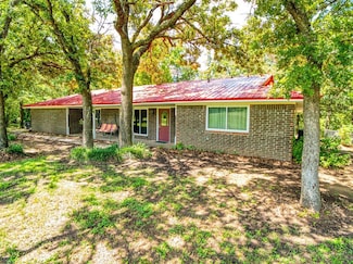 114 Timber Ln, McLoud, OK 74851