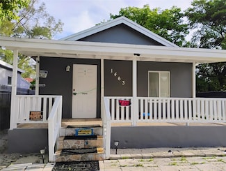 1463 NW 70th St, Miami, FL 33147