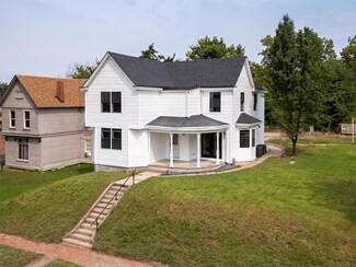 2741 Lafayette St, Saint Joseph, MO 64507