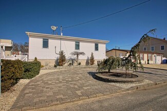 66 Jeteemale Dr, Manahawkin, NJ 08050