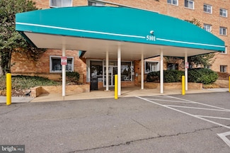 5101 8th Rd S Unit 407, Arlington, VA 22204