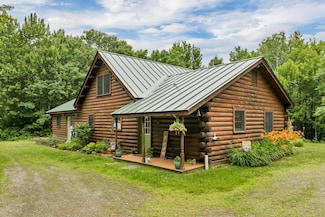 510 Lily Pond Rd, Pike, NH 03780