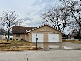 1300 Georgetown Dr, Bourbonnais, IL 60914