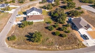 126 N Lon Price, Blanco, TX 78606
