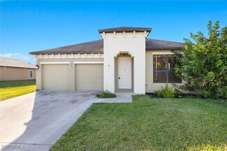 343 Pembroke St, Lehigh Acres, FL 33974