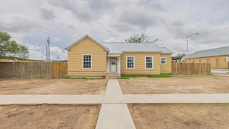 916 W 6th St, Pecos, TX 79772