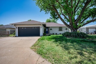 77 Okarche Ave, Okarche, OK 73762