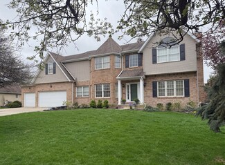3209 Leafy Ln, Bloomington, IL 61704