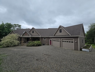 35 Dragonfly Dr, Holden, ME 04429