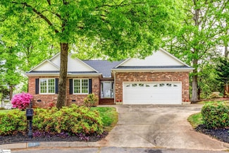 15 Red Cedar Ct, Simpsonville, SC 29681
