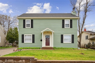 432 Memorial Dr SE, Cedar Rapids, IA 52403