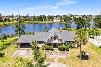 1803 E 9th St, Lynn Haven, FL 32444