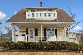 3127 C Ave NE, Cedar Rapids, IA 52402