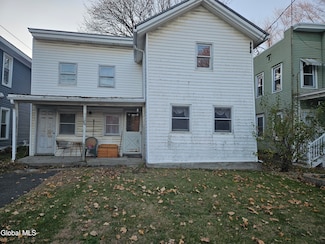 26 Lyman St, Hoosick Falls, NY 12090
