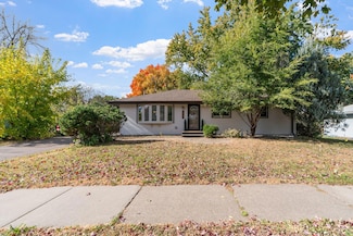 5833 Boone Ave N, New Hope, MN 55428