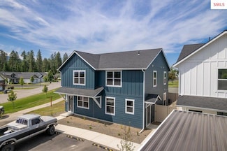 12 Potlatch Loop, Priest River, ID 83856
