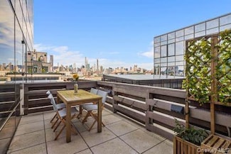 3 Court Square Unit 533, Long Island City, NY 11101