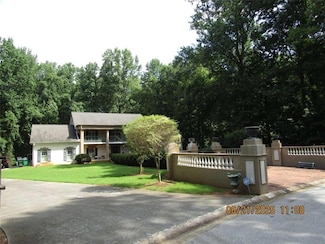 5523 Bahia Mar Cir, Stone Mountain, GA 30087