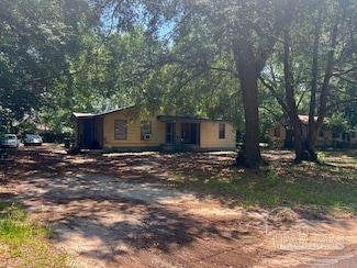 2703 Larkin St Unit 2703 1/2 and 2701, Pensacola, FL 32514