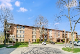 201 Lake Hinsdale Dr Unit 404, Willowbrook, IL 60527