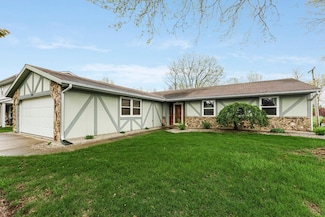 1502 Lofton Way, Fort Wayne, IN 46815