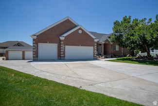 12073 S Moonwalk Cir, Riverton, UT 84065