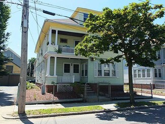 94 Moore St, Providence, RI 02907