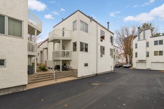 3047 Lake Shore Dr Unit A, Minneapolis, MN 55416