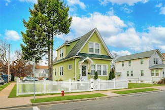 38 Lehrer Ave, Elmont, NY 11003