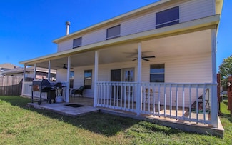 8712 Hunters Creek Dr, Fort Worth, TX 76123