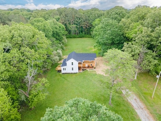 128 N Main St, Loretto, TN 38469