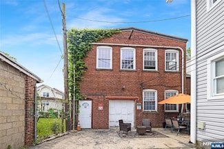 14 Henry St, Bloomfield, NJ 07003