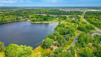 2270 Manning Trail N, Lake Elmo, MN 55042