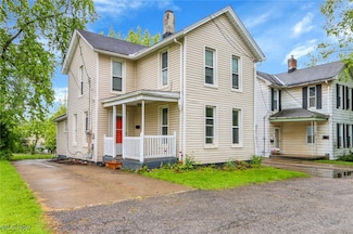 16 Brown Ln, Bedford, OH 44146