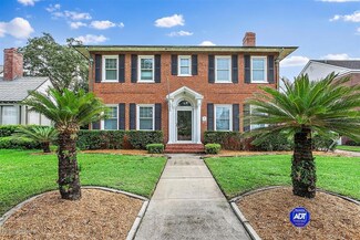 1925 River Rd, Jacksonville, FL 32207