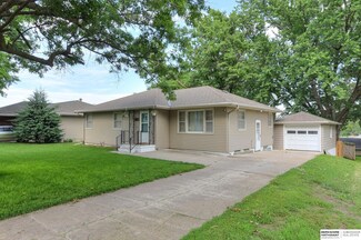 1344 N Walnut St, Wahoo, NE 68066
