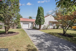 14046 Saddleview Dr, North Potomac, MD 20878