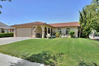 2703 Sugarplum Dr, San Jose, CA 95148