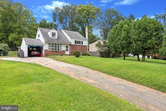 8 Frame Ave, Malvern, PA 19355
