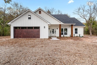 1309 Mitchell Dr, Bonham, TX 75418